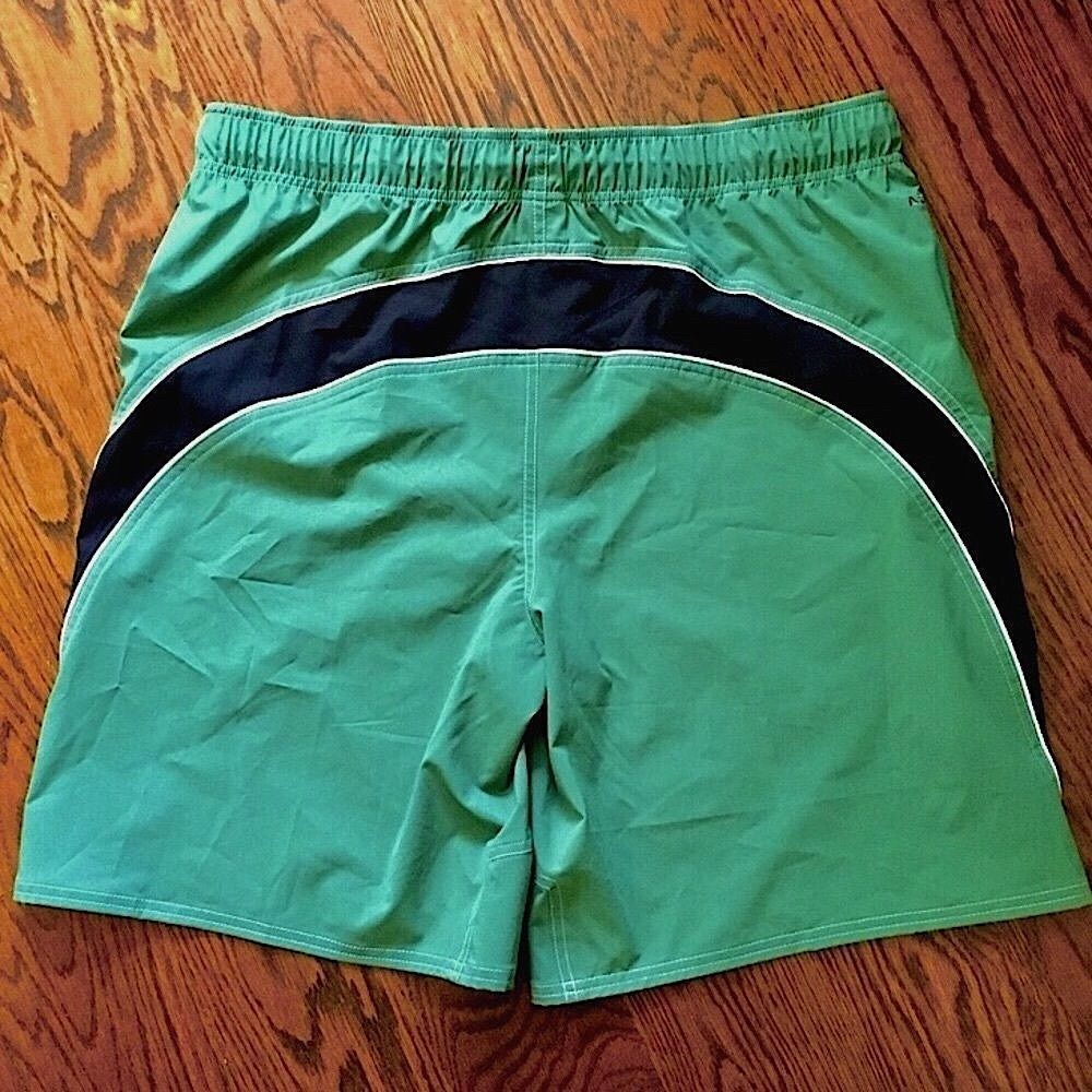 TNF THE NORTH FACE Lush Green Navy Blue Swim Trunks Board Shorts SZ XL NWT